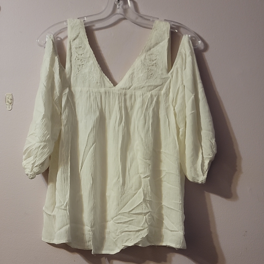 La Hearts off-white Cold Shoulder Blouse